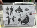  威龍 Dragon Models 6695 1/35 WW.II German Wehrmacht Bivouac (3 Figures Set with Zeltbahn)兵人 6695 德軍 “露營棚燒”